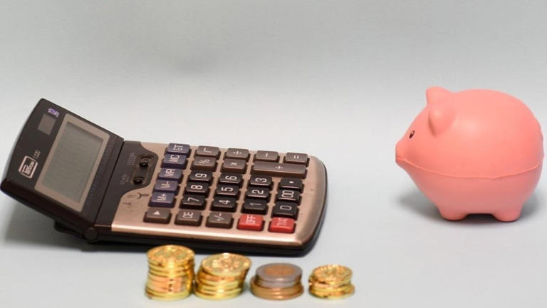 How to Raise Children on a Limited Income - A Practical Guide